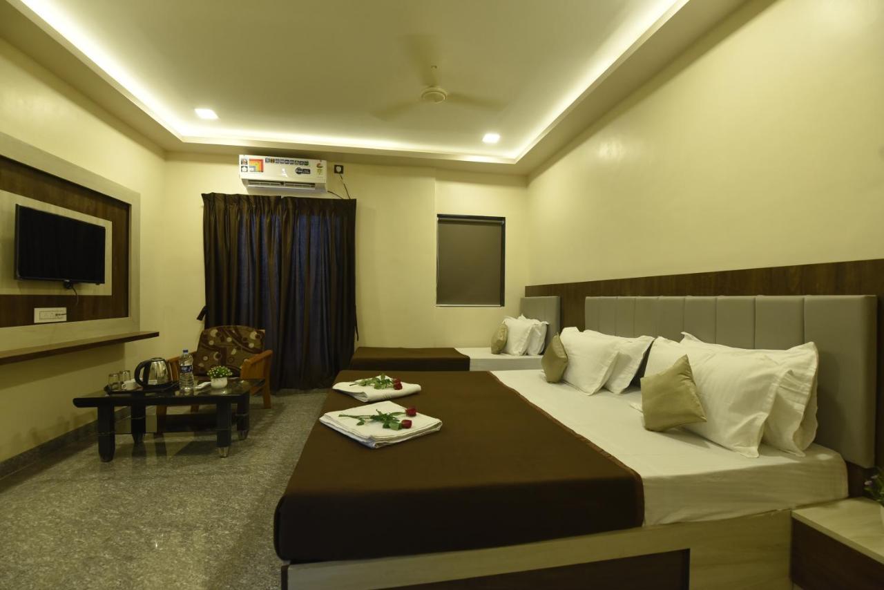 Hotel Sitara Inn Ratnāgiri Exterior foto